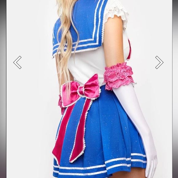 Sailor moon costume - Picture 4 of 4